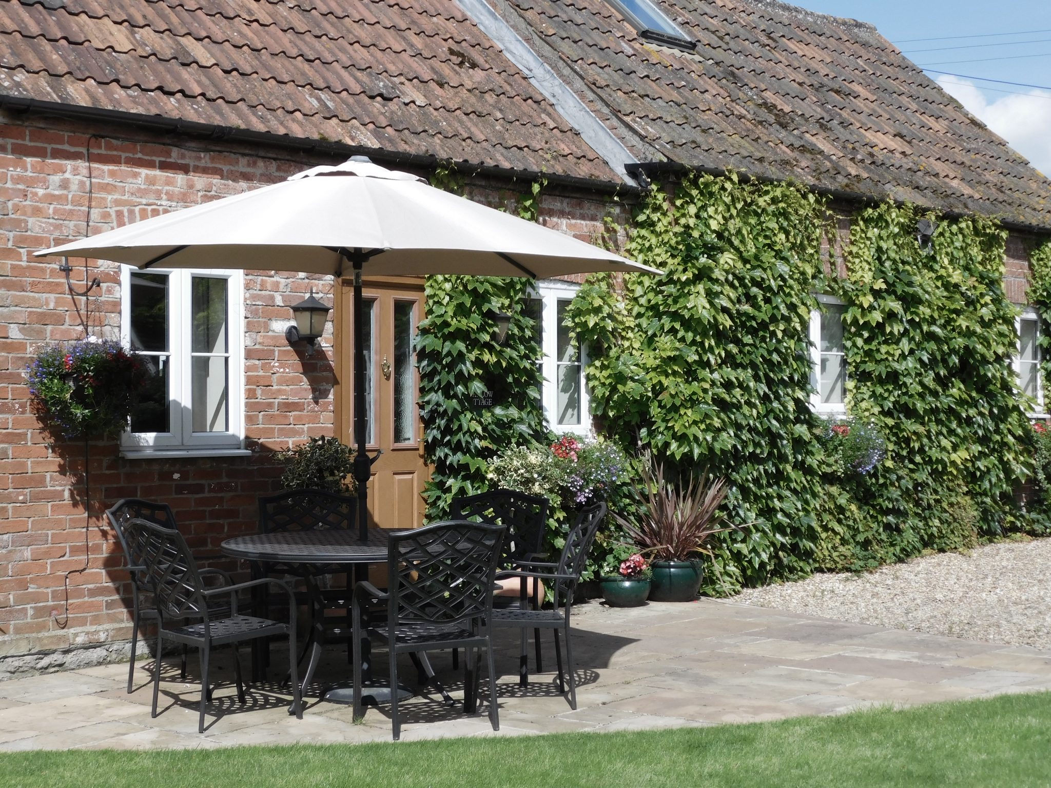 Patio 2 Olive Mead Farm Holidays